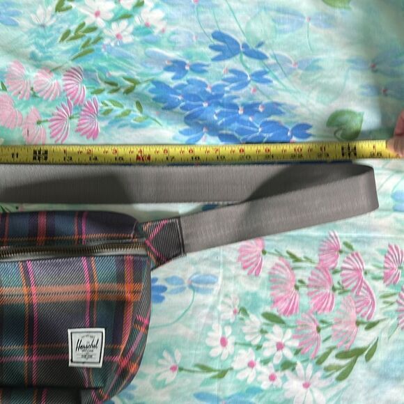 Herschel Fifteen Belt Bag Pewter Plaid - Picture 10 of 10